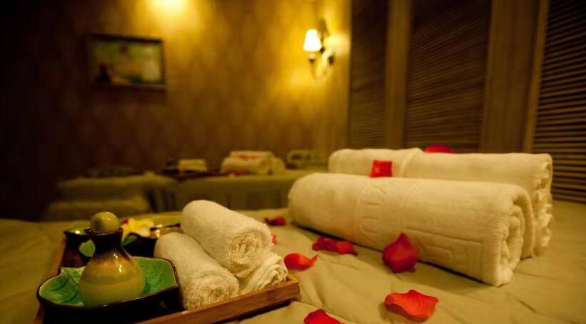 上海黄浦区高端水疗spa会馆就这样带着清风月静抚慰了光阴悲喜